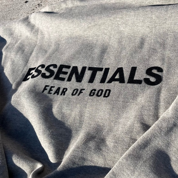 Essentials tracksuits - Picture 3 of 6